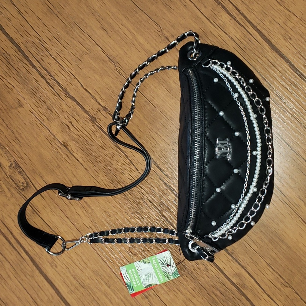 NWT Badgley Mischka